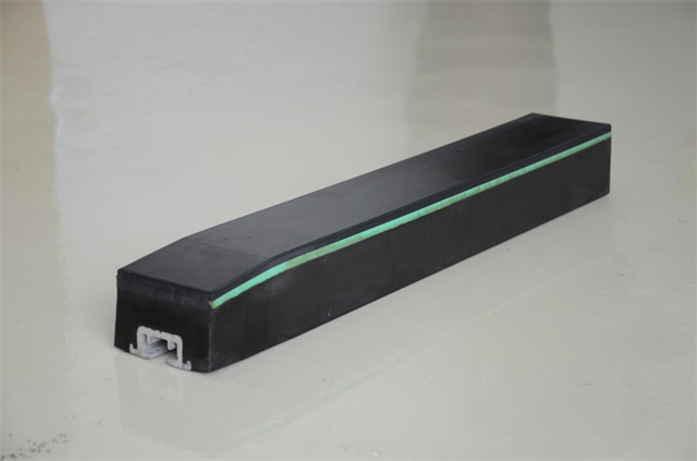 OEM Wear Resistant UHMW-PE Rubber Impact Bar untuk Conveyor Belting